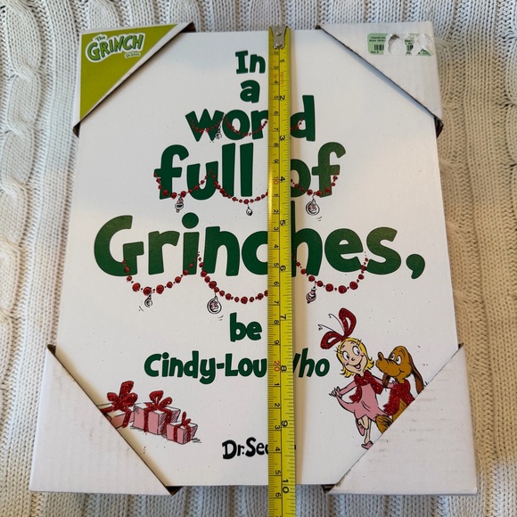 Grinch Wall Decor Canvas Art NEW 8 x 10 Christmas Grinchmas Cindy Lou Who - Picture 9 of 10